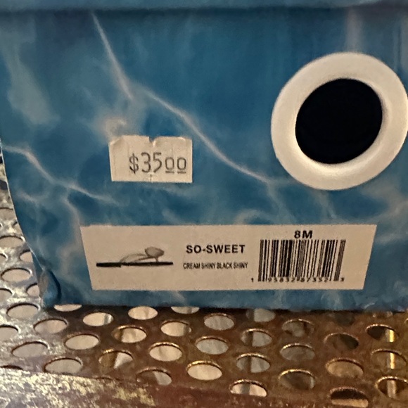 Jeffrey Campbell Black Floral Jelly Sandals - Picture 3 of 5